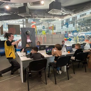 KIBERone стал официальным партнером Технопарка «Сколково» - КИБЕРшкола программирования для детей, компьютерные курсы для школьников, начинающих и подростков - KIBERone г. Нягань