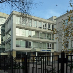 Молния! Школа KIBERone начала работать в базовой школе Российской академии наук. - КИБЕРшкола программирования для детей, компьютерные курсы для школьников, начинающих и подростков - KIBERone г. Нягань